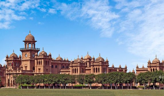پشاور کا اسلامیہ کالج — kp governor rule column october 2026
