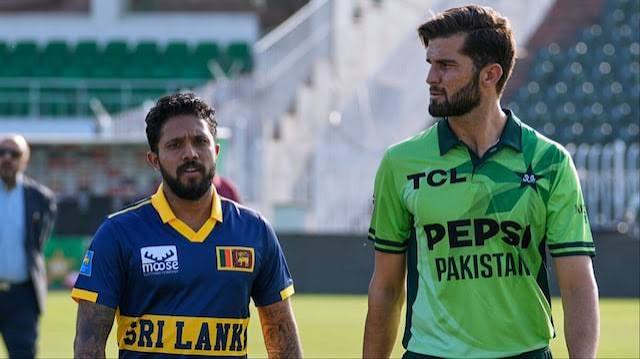 بابر اعظم سری لنکا کے خلاف بیٹنگ — pakistan vs sri lanka cricket tri series 19 october 2026
