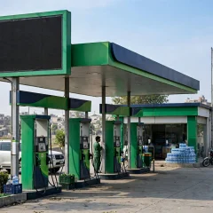 petrol price pakistan 16 october 2026 — 16 اکتوبر 2026 کو پٹرول 390.23 روپے فی لیٹر، ڈیزل 396.96 روپے